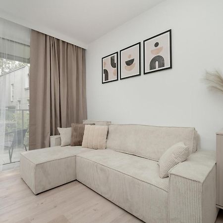 Exceptional Apartment With Parking By Noclegi Renters Κατοβίτσε Εξωτερικό φωτογραφία